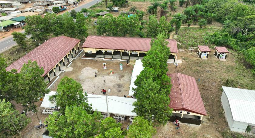 Une vue aérienne de l'école de Baoubly.