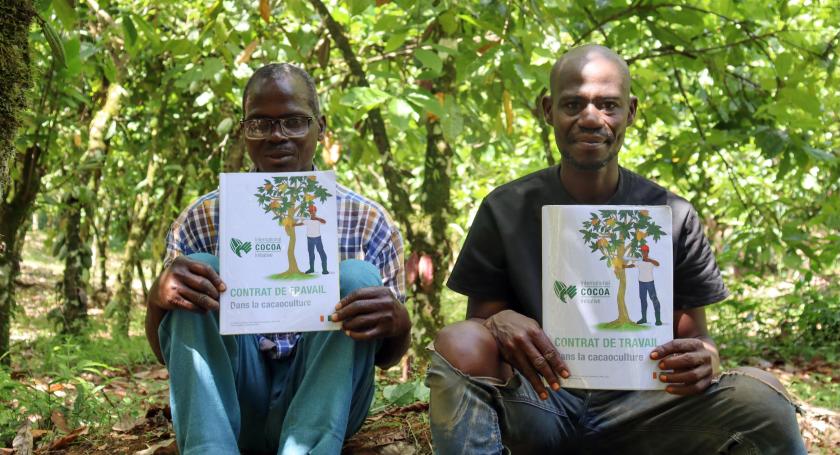 Un producteur et son travailleur