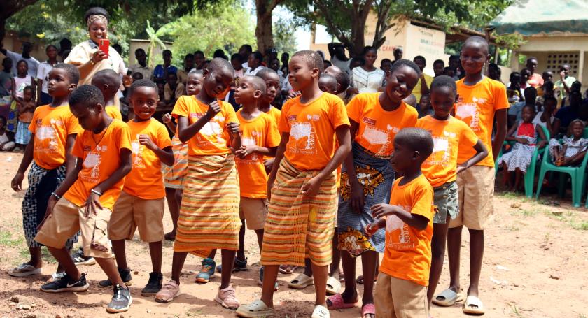 Les enfants expriment leur joie